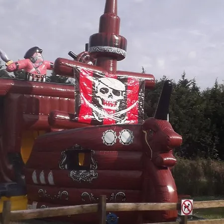 캠프장 Mobil-home 32m² Pour 8 Pers, Terrasse, Saint-sornin - Api-1-52-399