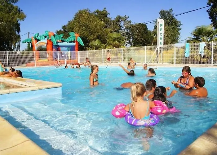 Mobil-home 32m² Pour 8 Pers, Terrasse, Saint-sornin - Api-1-52-399 Camping *