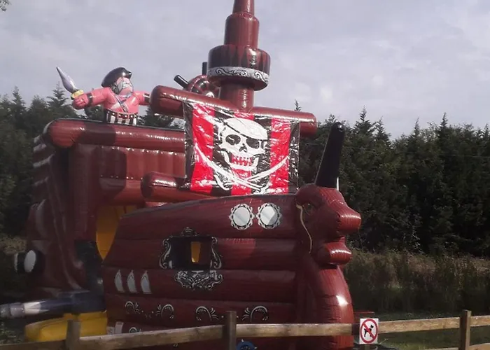 Camping Mobil-home 32m² Pour 8 Pers, Terrasse, Saint-sornin - Api-1-52-399