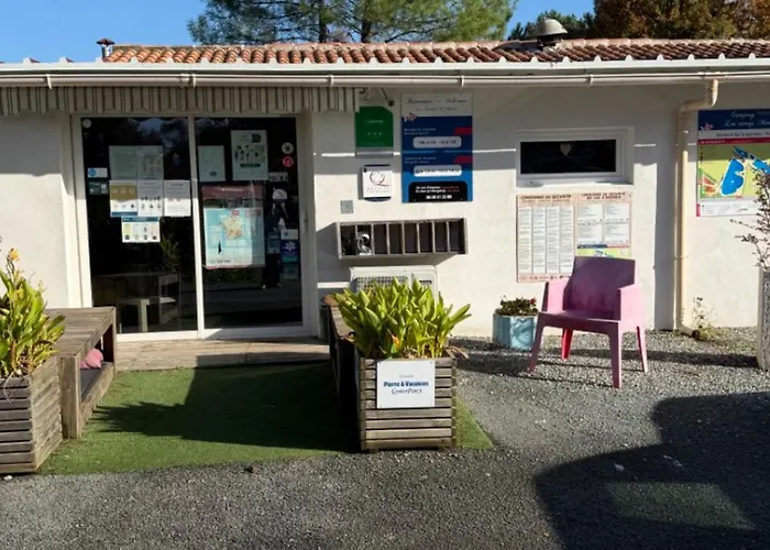 Camping Mobil-home 32m² Pour 8 Pers, Terrasse, Saint-sornin - Api-1-52-399 *