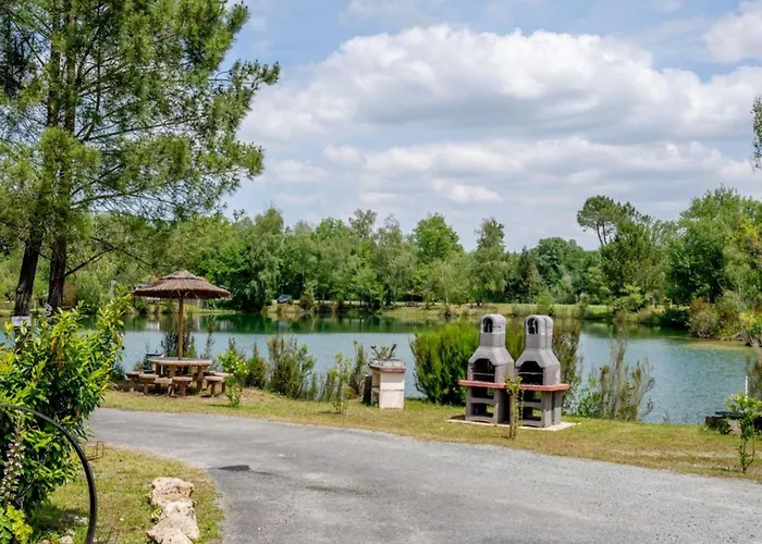 Mobil-home 32m² Pour 8 Pers, Terrasse, Saint-sornin - Api-1-52-399 Saint-Sornin (Charente-Maritime)